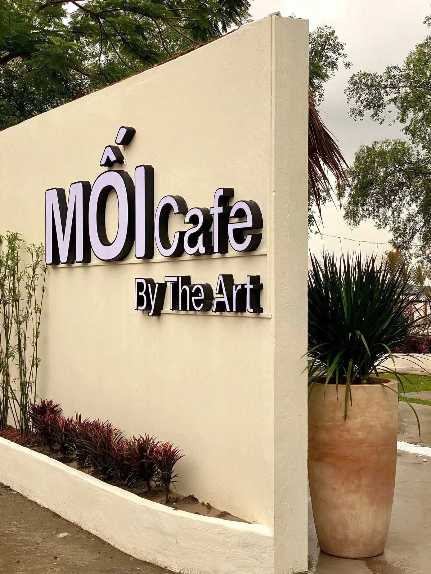 Mối Cafe: A miniature Mediterranean by the Can Tho river