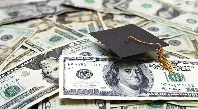 How much do families need to prepare to send their children to study abroad?