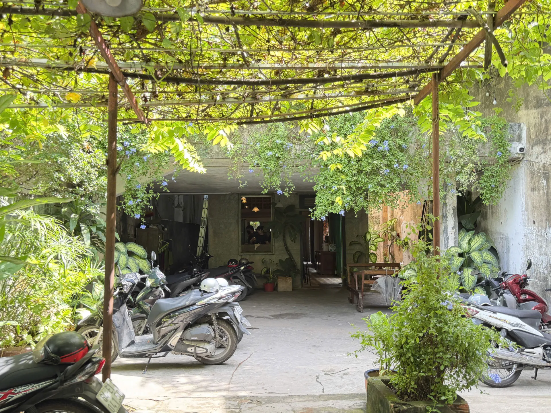 Raw Coffee: A nostalgic retreat in the heart of the city