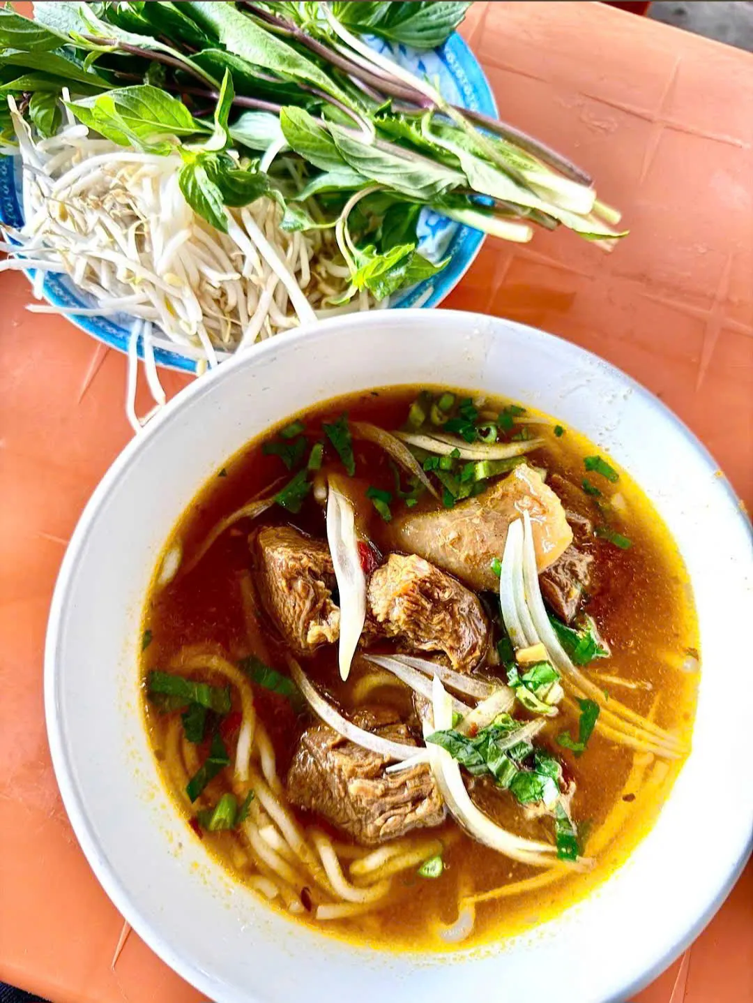 Bac Lieu spicy beef noodles: A delicious eatery hidden in a small alley in Can Tho