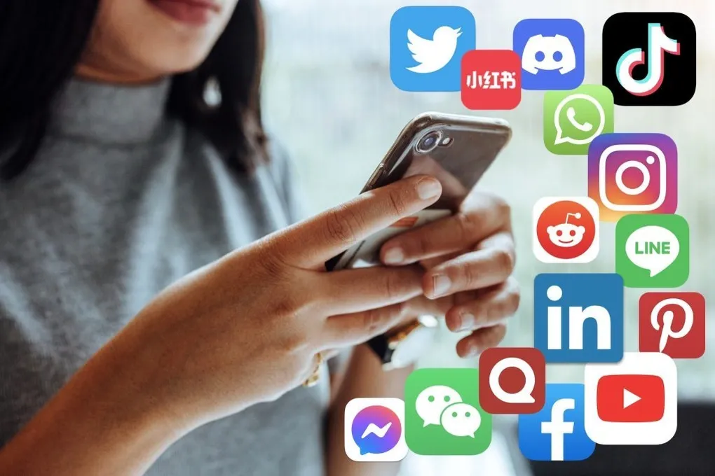 Social media: More connected, yet less close