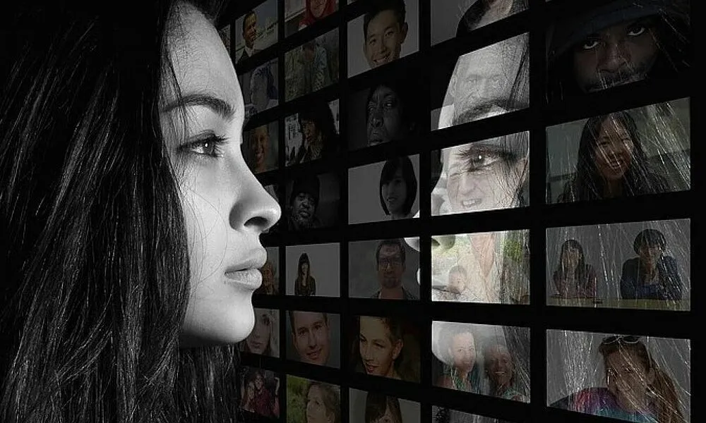 The more we scroll, the more inadequate we feel: What is happening to us?